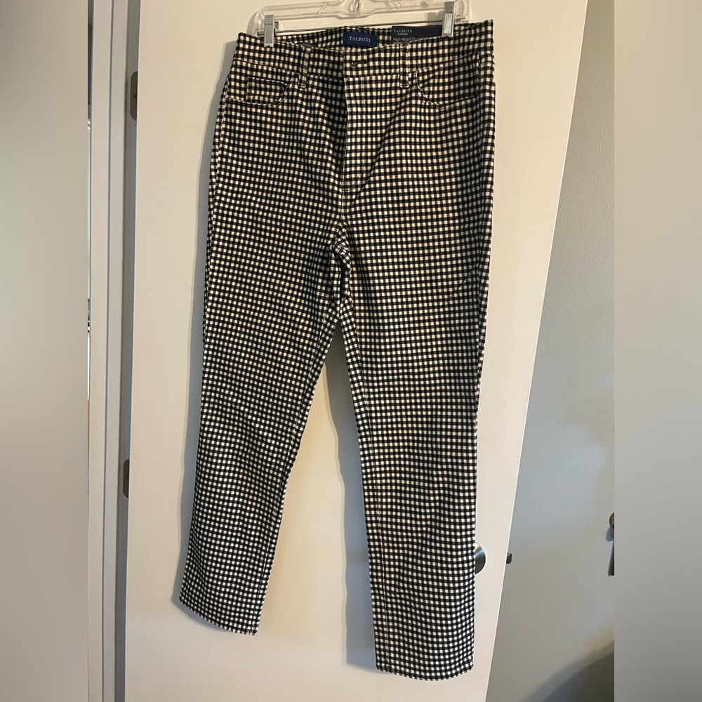 NWT Talbots corduroy straight leg pants. Buffalo check. Black/white Size 12
